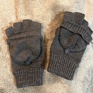Gray adjustable fingerless gloves with silver sparkles